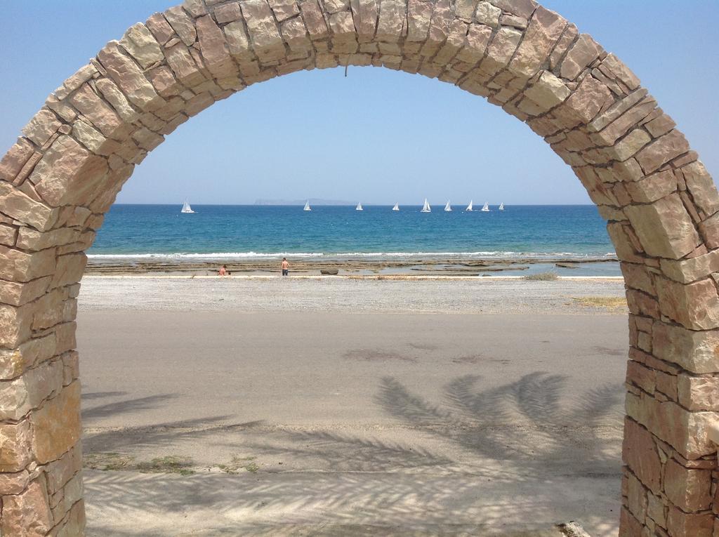Hotel Petras Beach Сития Экстерьер фото