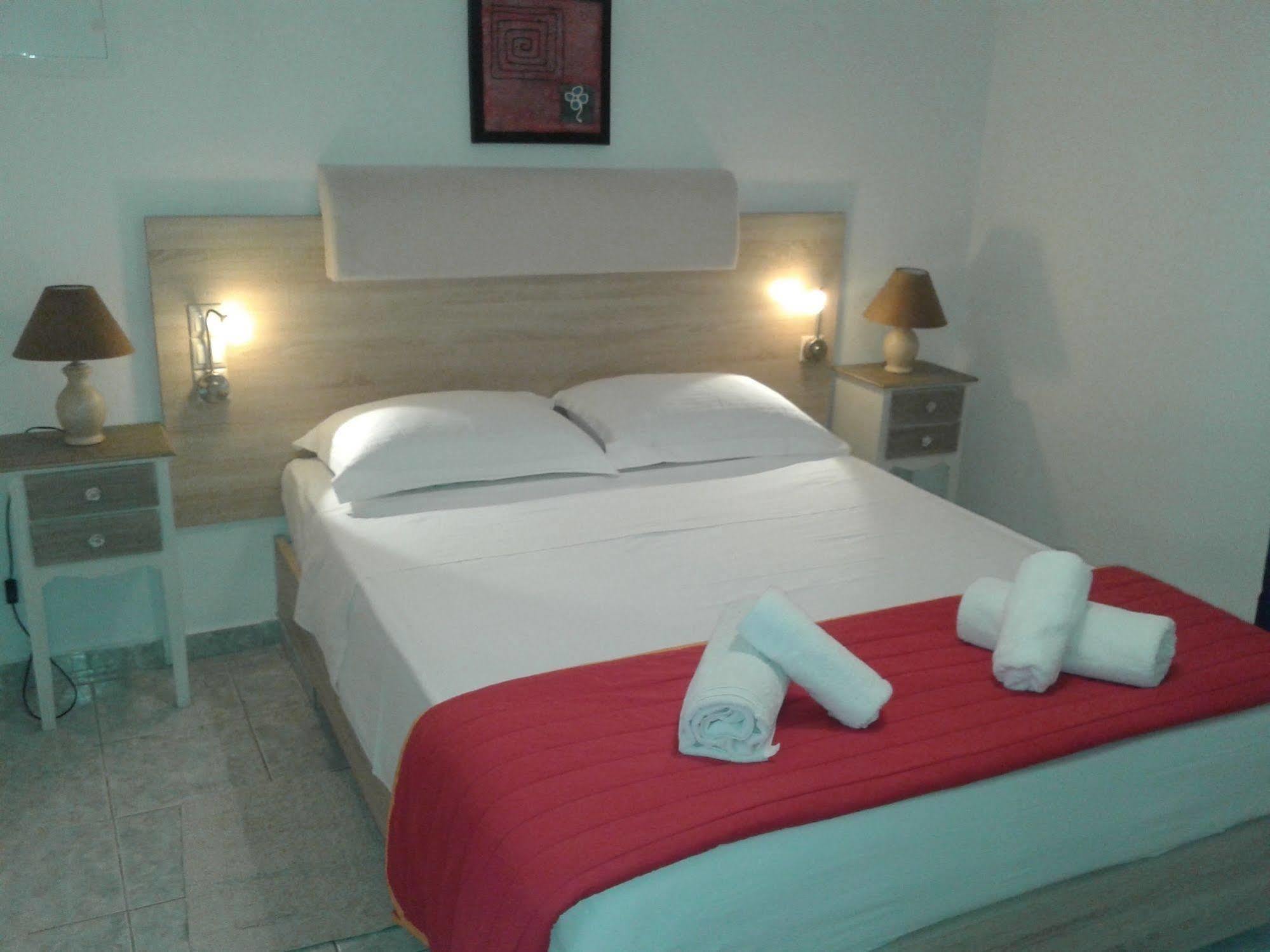 Hotel Petras Beach Сития Экстерьер фото