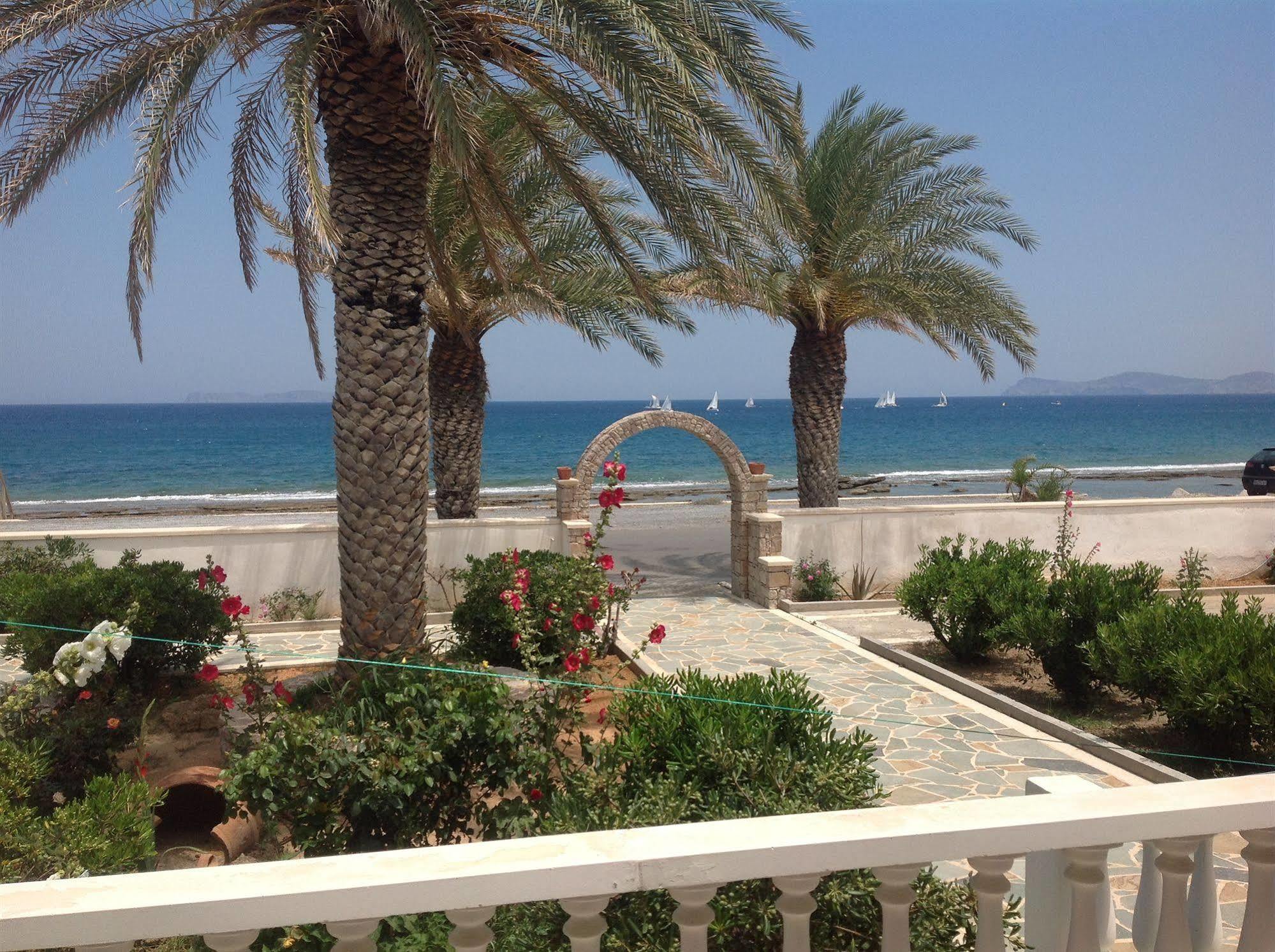 Hotel Petras Beach Сития Экстерьер фото
